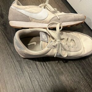 Nike Cream and Gray Casual Sneakers